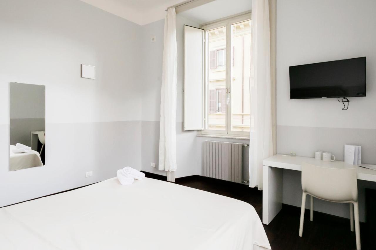 Hotel Dm69 - Termini Monti Crossroads Rzym Zewnętrze zdjęcie